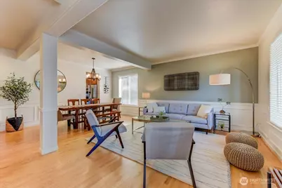 907 196th Place SW, Lynnwood, WA 98036 - Photo 3