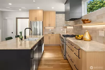 7342 20th Avenue NW, Seattle, WA 98117 - Photo 11