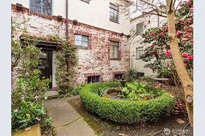 1106 NE 42nd #19, Seattle, WA 98105 - Photo 27