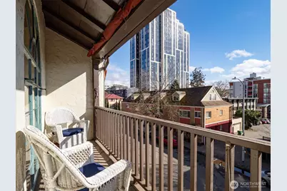 1106 NE 42nd #19, Seattle, WA 98105 - Photo 25