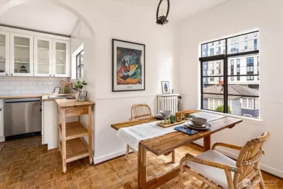 1106 NE 42nd #19, Seattle, WA 98105 - Photo 15