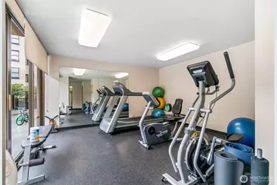 1120 8th Avenue #904, Seattle, WA 98101 - Photo 25