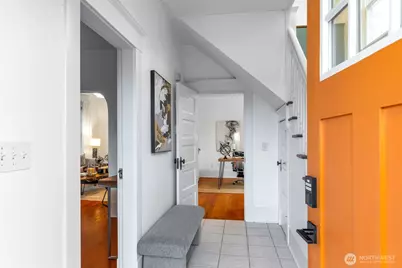 2128 S Ainsworth Avenue, Tacoma, WA 98405 - Photo 5