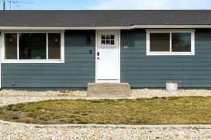 911 1st NE, Ephrata, WA 98823 - Photo 5