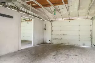 409 S 34th St, Tacoma, WA 98418 - Photo 25