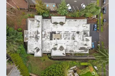 5225 50th Avenue NE #206, Seattle, WA 98105 - Photo 29