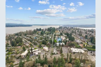 5225 50th Avenue NE #206, Seattle, WA 98105 - Photo 31