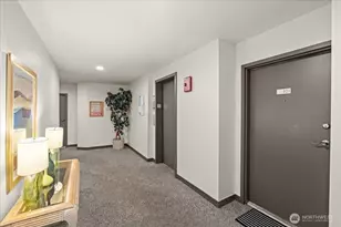 5225 50th Ave NE, Seattle, WA 98105 - Photo 23