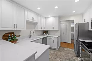 5225 50th Ave NE, Seattle, WA 98105 - Photo 13