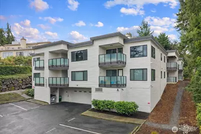 5225 50th Avenue NE #206, Seattle, WA 98105 - Photo 1