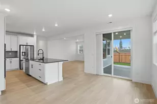 20464 Myrtle Pl E, Bonney Lake, WA 98391 - Photo 9