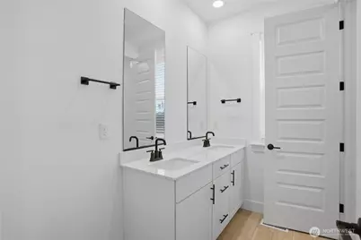 20464 Myrtle Place E, Bonney Lake, WA 98391 - Photo 27