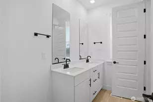 20464 Myrtle Pl E, Bonney Lake, WA 98391 - Photo 27