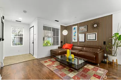 877 5th Pl NE, Issaquah, WA 98029 - Photo 5