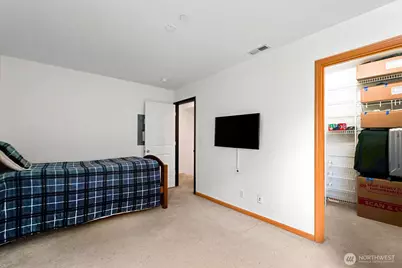 877 5th Pl NE, Issaquah, WA 98029 - Photo 17