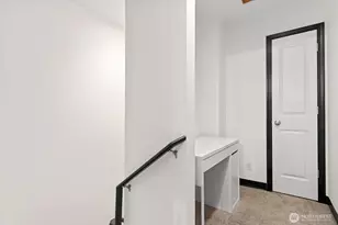 877 5th Pl NE, Issaquah, WA 98029 - Photo 23