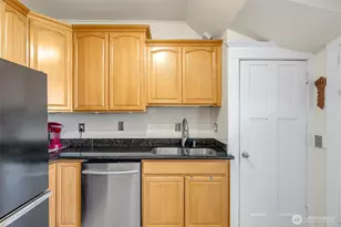 3836 Letitia Ave S, Seattle, WA 98118 - Photo 17