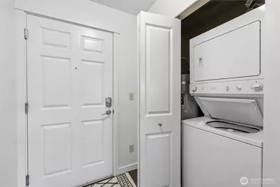300 High School Road NE #300, Bainbridge Island, WA 98110 - Photo 21