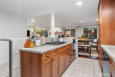 9024 171st Avenue NE, Redmond, WA 98052 - Photo 3