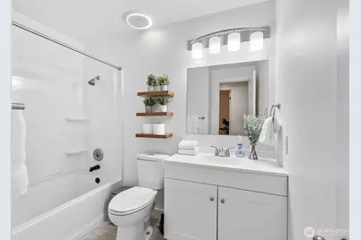 9024 171st Avenue NE, Redmond, WA 98052 - Photo 15