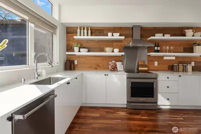 1312 Yakima Avenue S, Seattle, WA 98144 - Photo 15