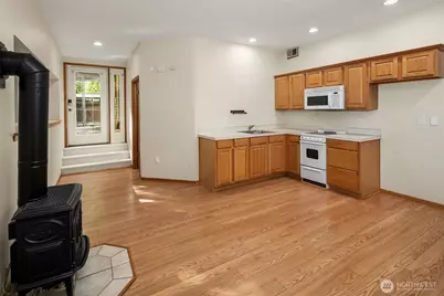 1711 NE 104th Street, Seattle, WA 98125 - Photo 21