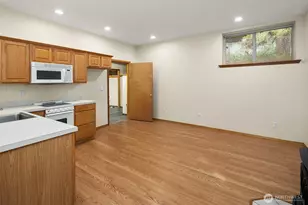 1711 NE 104th St, Seattle, WA 98125 - Photo 19