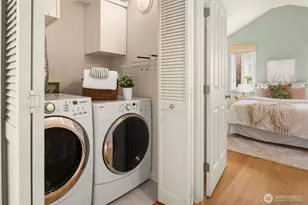 3201 23rd Ave W, Seattle, WA 98199 - Photo 25