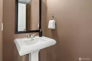 3201 23rd Ave W, Seattle, WA 98199 - Photo 19