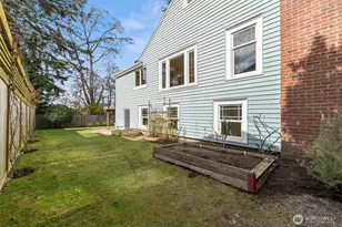 2419 28th Ave W, Seattle, WA 98199 - Photo 35