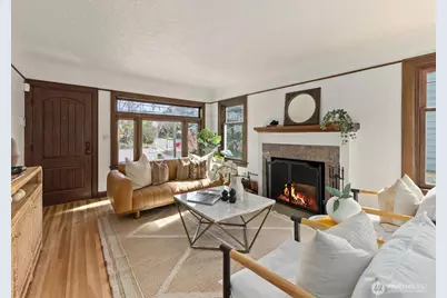 2419 28th Avenue W, Seattle, WA 98199 - Photo 7