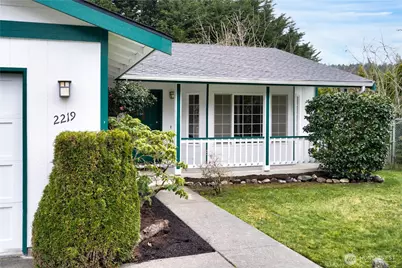 2219 13th Street, Anacortes, WA 98221 - Photo 3