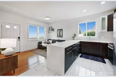 11014 Cornell Avenue S, Seattle, WA 98178 - Photo 35