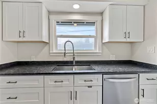 1306 Broadview, Anacortes, WA 98221 - Photo 11