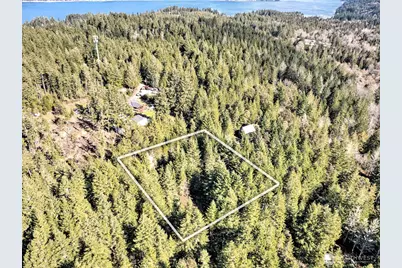 131 E Skyview Drive, Union, WA 98592 - Photo 1