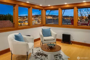 2117 N 36th St, Seattle, WA 98103 - Photo 3