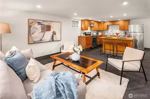 2117 N 36th St, Seattle, WA 98103 - Photo 33