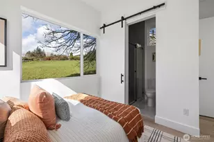 11905 89th Ave NE, Kirkland, WA 98034 - Photo 17