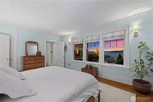 246 Dorffel Dr E, Seattle, WA 98112 - Photo 23