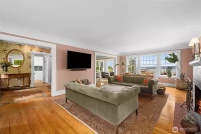 246 Dorffel Drive E, Seattle, WA 98112 - Photo 5