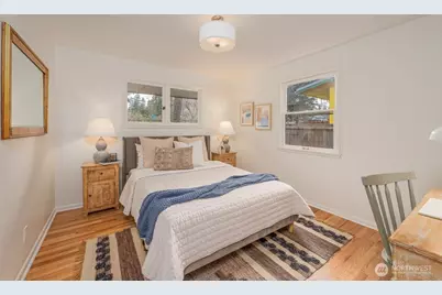 8805 27th Avenue NE, Seattle, WA 98115 - Photo 17