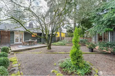 8805 27th Avenue NE, Seattle, WA 98115 - Photo 29