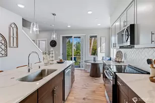 14424 Madison Way, Lynnwood, WA 98087 - Photo 7