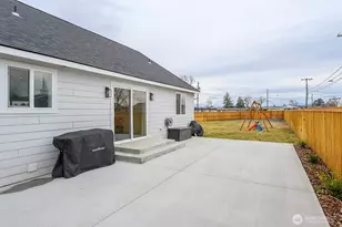 1038 W Lakeside Dr, Moses Lake, WA 98837 - Photo 23