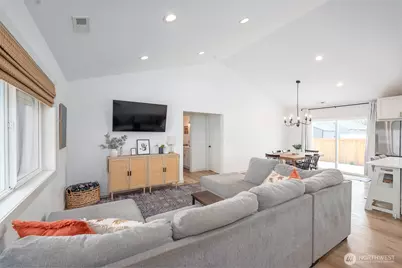 1038 W Lakeside Drive, Moses Lake, WA 98837 - Photo 13