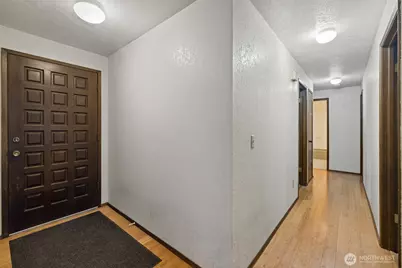 210 E Hawthorne Place, Port Angeles, WA 98362 - Photo 3