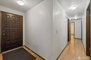 210 E Hawthorne Pl, Port Angeles, WA 98362 - Photo 3