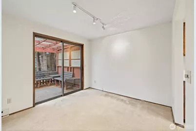 210 E Hawthorne Place, Port Angeles, WA 98362 - Photo 7