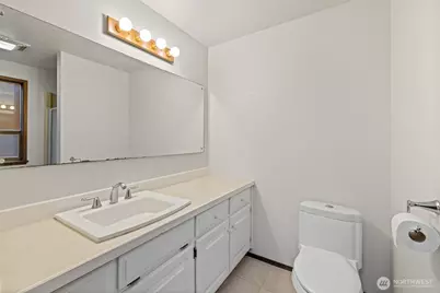 210 E Hawthorne Place, Port Angeles, WA 98362 - Photo 17