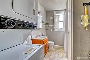 1018 Wall Street SE, Everett, WA 98201 - Photo 15